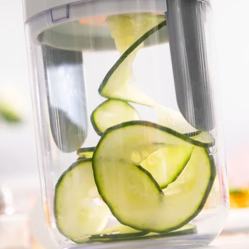 Vista 5 de Cortador de Verduras en Espiral y Rallador con Recetas Vigizer InnovaGoods