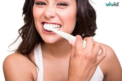 Vista 2 de Vivid ErgoSonic - Cepillo de dientes eléctrico portátil Sonic Pulse de tamaño de bolsillo, para viajes, uso doméstico, 28,000 golpes por minuto, 2