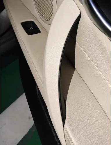 Vista 6 de Cubierta exterior de la manija de puerta interior derecha para BMW Z4 E89 Reemplazo de la moldura del panel de la manija de la puerta del lado