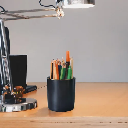 Vista 4 de HANKOR Portalápices de cerámica para escritorio - Lindo organizador de taza para bolígrafos y brochas de maquillaje con ribete dorado estético