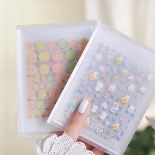 Vista 5 de 1 pieza libro de almacenamiento de calcomanías transparentes de 40 ranuras, organizador de calcomanías de uñas para coleccionar calcomanías, libro