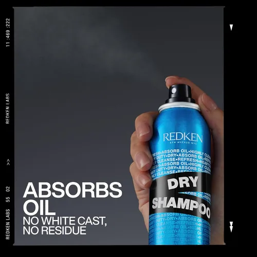 Vista 5 de Redken Champú seco de limpieza profunda para todo tipo de cabello, para cabello oscuro o claro, refresca y absorbe instantáneamente el aceite entre