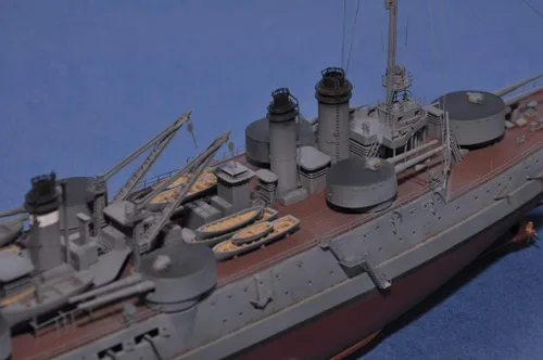 Vista 4 de Hobby Boss Kit modelo Danton de acorazado previo a la armada francesa (escala 1/350)