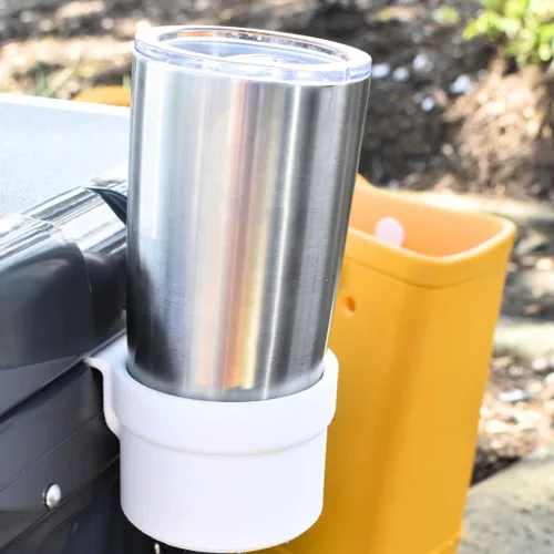 Vista 2 de Accesorio para portavasos compatible con enfriadores Yeti 35 Soporte para bebidas para enfriadores Fabricado en Estados Unidos (blanco, una taza)