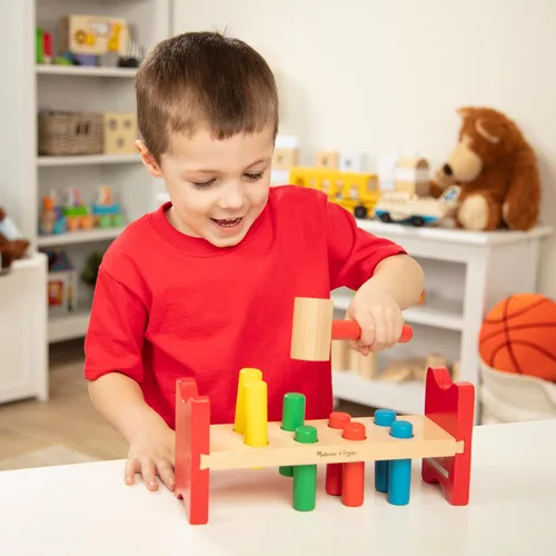 Vista 6 de Melissa & Doug Juguete de madera con martillo Pound-A-Peg de lujo certificado FSC