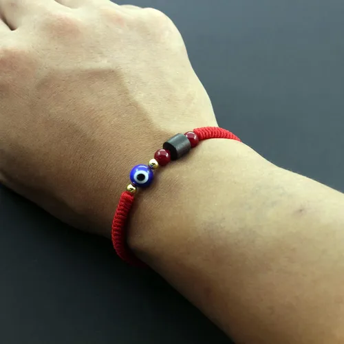 Vista 3 de Pulseras hechas a mano contra el mal de ojo, pulsera de cuerda roja ajustable con protección de la suerte de cábala, pulseras a juego para parejas