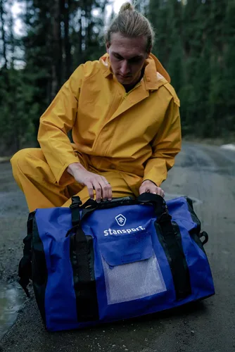 Vista 7 de Stansport mens Heavy Duty,bib Commercial Rainsuit Yellow