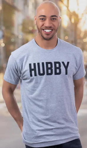 Vista 14 de Hubby Funny Dad Joke Groom Humor Matrimonio Aniversario Marido Saying Cute Dude Honeymoon Camiseta para hombre