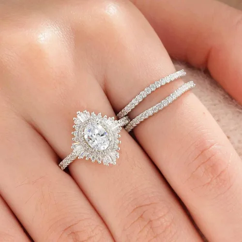 Vista 8 de Newshe Jewellery Anillos de compromiso vintage para mujer AAAAA CZ anillo de boda realzador nupcial conjunto de 3.5 quilates plata de ley 925 halo