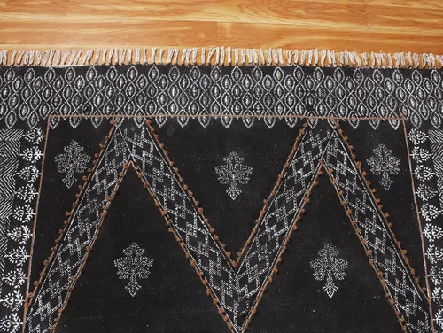 Vista 6 de Collection - Alfombra rectangular de algodón negro Dhurrie de 2 x 3 pies, alfombra geométrica Kilim para interiores y exteriores, alfombra de tejido