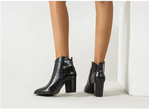 Vista 3 de Purubylley Botines de tacón grueso con cremallera lateral y puntera puntiaguda para mujer, botines occidentales con estampado de cocodrilo de charol