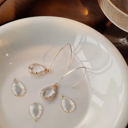 Vista 4 de BENECREAT Colgantes de Cristal de Latón con Dijes, Dijes Facetados en Forma de Gota de Lágrima para Hacer Joyas Accesorios DIY, Latón, vidrio