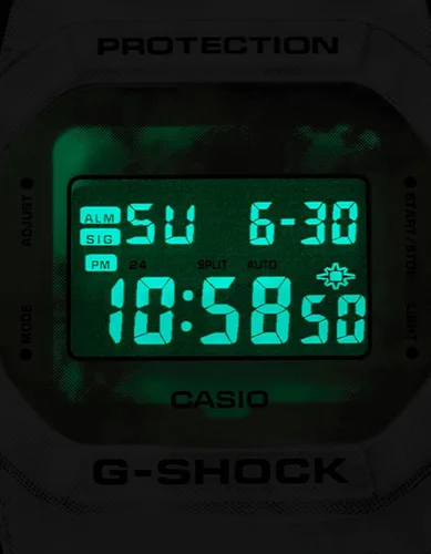 Vista 5 de G-Shock DW5600GC-7 Grunge - Reloj de camuflaje de nieve color negro y blanco
