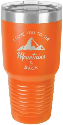 Vista 14 de Vaso negro de 30 onzas con popote y tapa superior deslizante con texto en inglés "I love you to the mountains and back", color negro