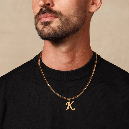 Vista 2 de LUXEJEW Collares con inicial de cadena cubana de oro para hombres, dije de letra, collar con inicial para hombres, niños y mujeres, collares