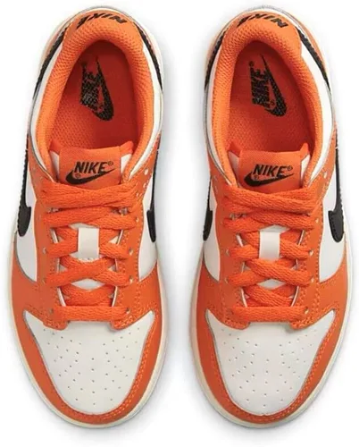 Vista 797 de Nike Kid's Dunk Low Sneaker