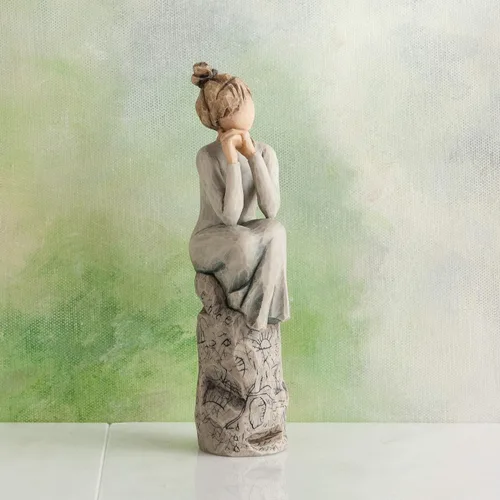 Vista 6 de Willow Tree Paciencia, figura esculpida pintada a mano