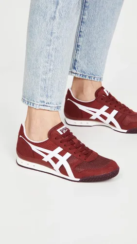 Vista 2 de Onitsuka Tiger - Zapatos Unisex Ultimate 81 1183A012 Jugo de remolacha/Blanco