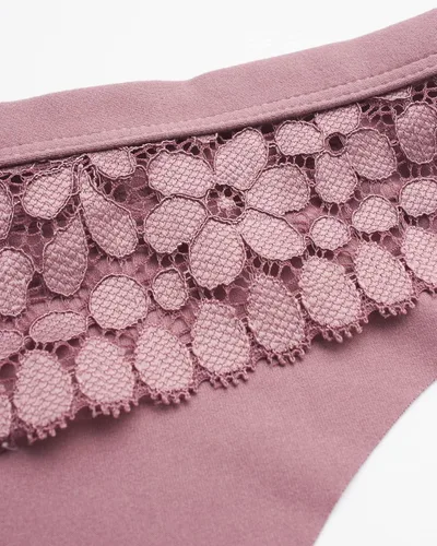 Vista 4 de Jessica Simpson Ropa interior para mujer – Paquete de 3 bragas de microfibra elástica duradera sexy – Tangas de encaje suave para mujer