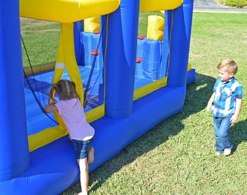 Vista 7 de Island Hopper, casa recreativa para saltar con tobogán