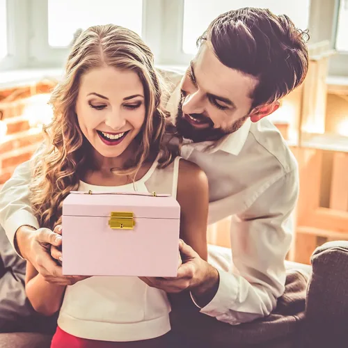 Vista 7 de Aioguisn Joyeros para niñas y mujeres, cajas de joyería de cuero de 3 capas y organizadores para niñas, joyero de viaje con espejo y cerradura