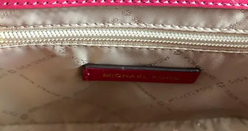Vista 8 de Michael Kors Berry Multi Manhattan - Bolso escolar de cuero con asa superior mediana Berry RedMulti