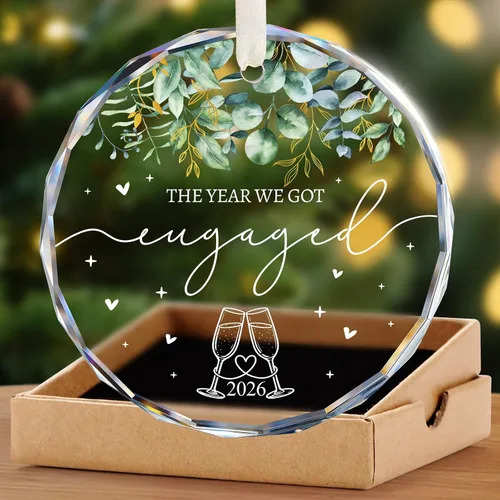 Vista 12 de Adorno personalizado para casados de primera Navidad 2026, regalos de compromiso para parejas, adorno de boda personalizado para recién casados
