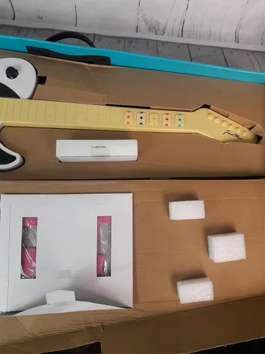 Vista 3 de Wii Frontman Wireless Guitar - White
