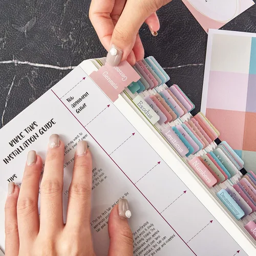 Vista 4 de Pestañas de la Biblia en colores pastel crema, pestañas laminadas de la Biblia para mujeres y niñas, 90 pestañas de la Biblia del Antiguo y Nuevo
