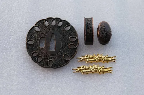 Vista 45 de Espada samurái japonesa KOSHIRAE – TSUBA FUCHI KASHIRA MENUKI 68-100