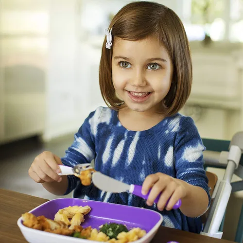 Vista 4 de Munchkin® Splash™ - Platos y utensilios para niños pequeños, juego de 10 piezas, rosa/morado
