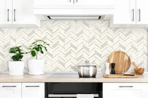 Vista 4 de NextWall Chevron - Papel tapiz de mármol sintético para despegar y pegar (oro metálico y gris perla)
