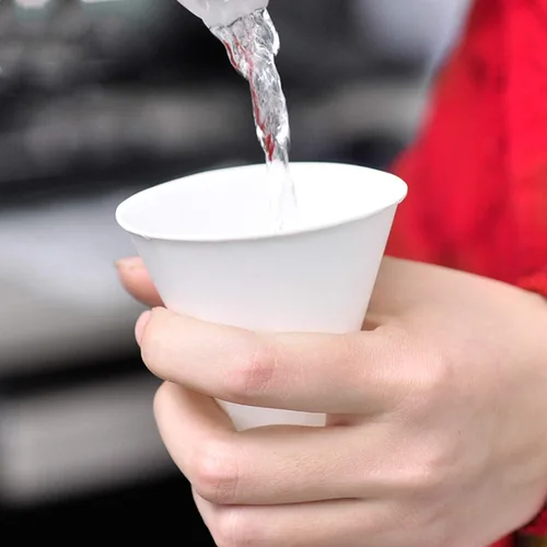 Vista 8 de Yopay Paquete de 600 vasos de agua en cono, dispensador desechable de papel de 4 onzas para nieve para hielo afeitado, enfriador de agua de oficina