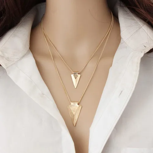 Vista 3 de Jovono Boho Choker Necklaces Layered Star Pendant Necklace Chain Rhinestone Necklace Chain Jewelry for Women and Girls