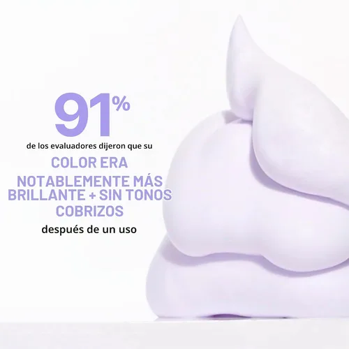 Vista 3 de COLOR WOW Espuma tonificante púrpura de control de color para cabello rubio