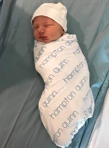 Vista 17 de Manta con nombre personalizada para bebé, niño, niña y niños. Manta con nombre personalizado del nombre del bebé. Manta con nombre personalizada