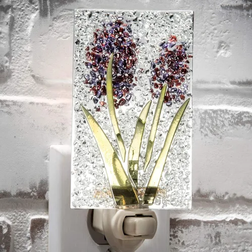 Vista 2 de J Devlin Glass Art Luz de noche de vidrieras, morada, flor, luz nocturna enchufable para decoración del hogar en dormitorio/baño/escalera/pasillo