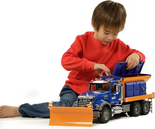 Vista 6 de Bruder Toys Mack Granite Servicio Invernal con Pala Quitanieves