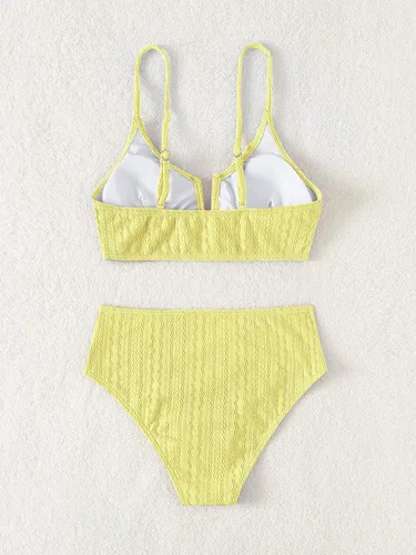Vista 2 de OYOANGLE Conjunto de bikini de 2 piezas para mujer, con textura en V, con alambre, traje de baño de cintura alta