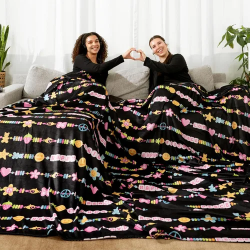 Vista 11 de Big Blanket Co Original Stretch Ballerina - Manta gigante extra grande de 6 x 6 pies, suave, elástica, lavable a máquina, se adapta a toda la familia