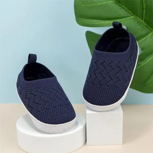 Vista 4 de Meckior - Zapatos para recién nacidos, tipo mocasines de lona con suela suave para recién nacidos, bebés, niños y niñas que estén dando sus primeros
