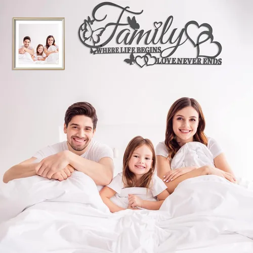 Vista 3 de Family Where Life Begins Love Never Ends Word - Decoración de pared de metal negro con corazón de mariposas, escultura colgante de letras de hierro