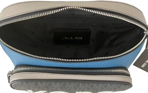 Vista 6 de Cooper - Bolsa bordada con logotipo de dos tonos y cinturón de cuero, Azul