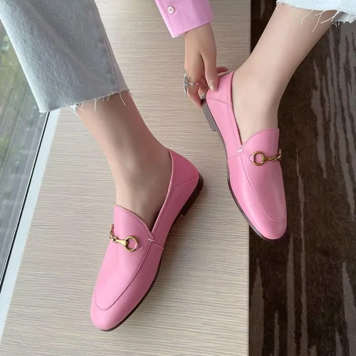 Vista 4 de Divanne Mocasines para mujer, mocasines planos con cadena dorada, mocasines de piel sin cordones