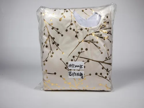 Vista 8 de Lewondr Falda de árbol de Navidad de 48 pulgadas, copos de nieve de lentejuelas doradas de felpa blanca para decoración de árbol de Navidad, beige