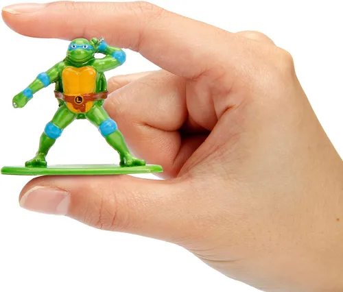 Vista 9 de Teenage Mutant Ninja Turtles Turtle Lair Nano Scene con figuras coleccionables fundidas a presión de 1.65 pulgadas, juguetes para niños y adultos