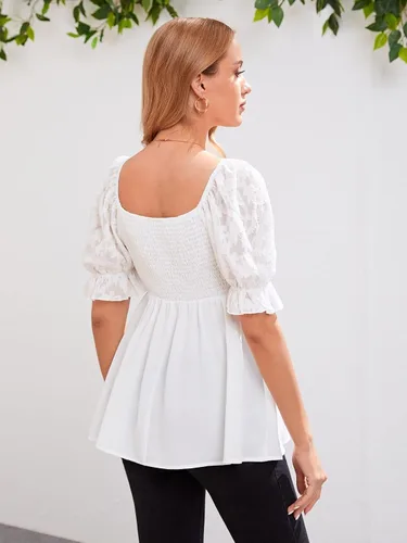 Vista 2 de MakeMeChic Blusa de maternidad para mujer, manga abombada, parte delantera torcida, para embarazo, verano, peplum