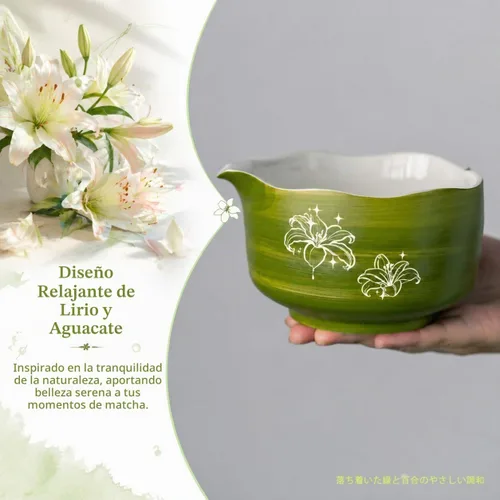 Vista 4 de Buucup Juego de matcha, 5 piezas de aguacate verde matcha con cuenco en forma de corazón con boquilla, batidor de bambú, cuchara, tamiz y soporte