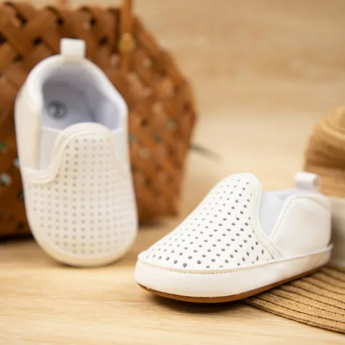 Vista 4 de Meckior - Zapatos para recién nacidos, tipo mocasines de lona con suela suave para recién nacidos, bebés, niños y niñas que estén dando sus primeros
