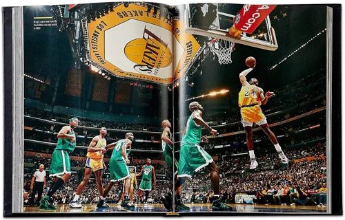 Vista 4 de Graphic Image Kobe Bryant: A Tribute to A Basketball Legend - Fotografías y cobertura escrita, encuadernado a mano en tapa dura de cuero negro